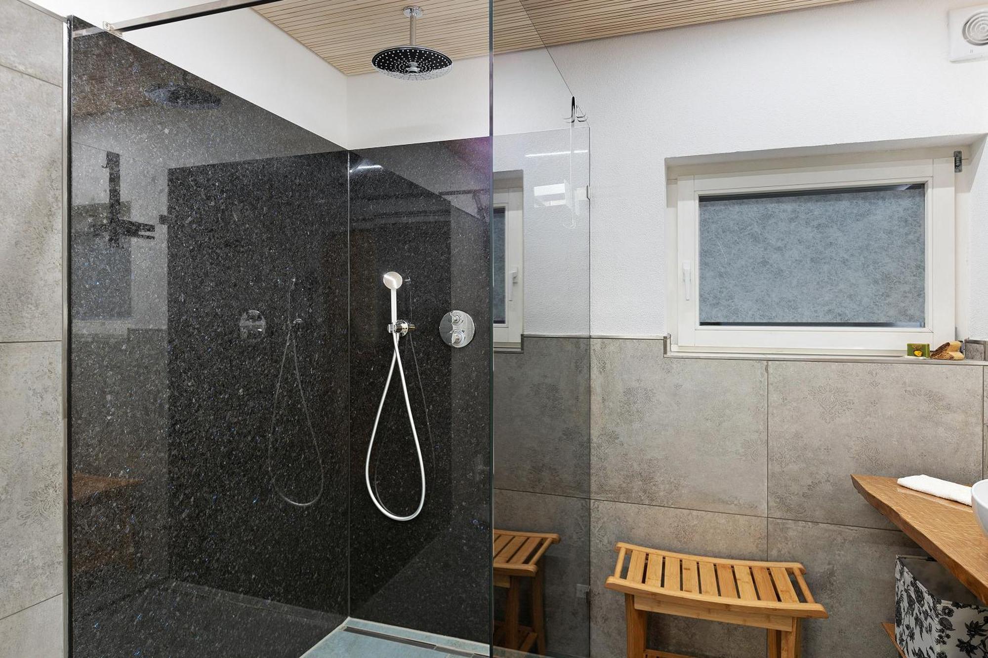 Zum Haselbach Apartment Weilheim ภายนอก รูปภาพ